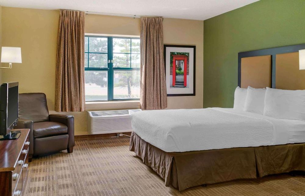 Extended Stay America Suites - Los Angeles - Ontario Airport
