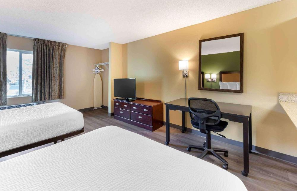 Room image 4