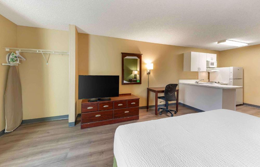 Room image 5