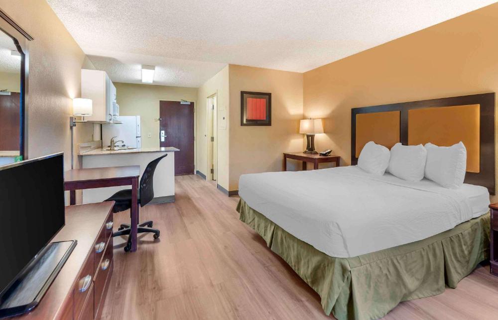 Room image 3