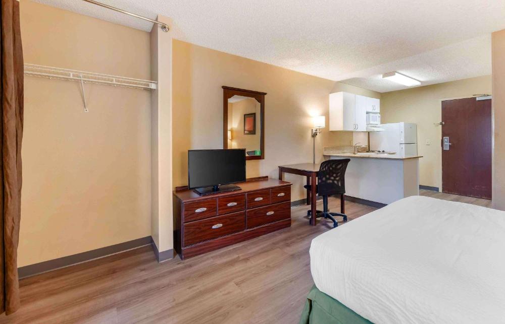 Room image 5