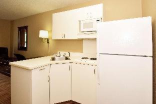 Room image 3