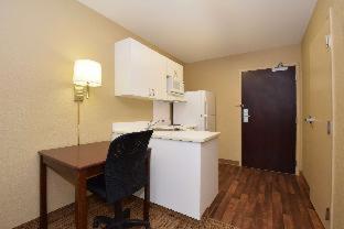 Room image 4